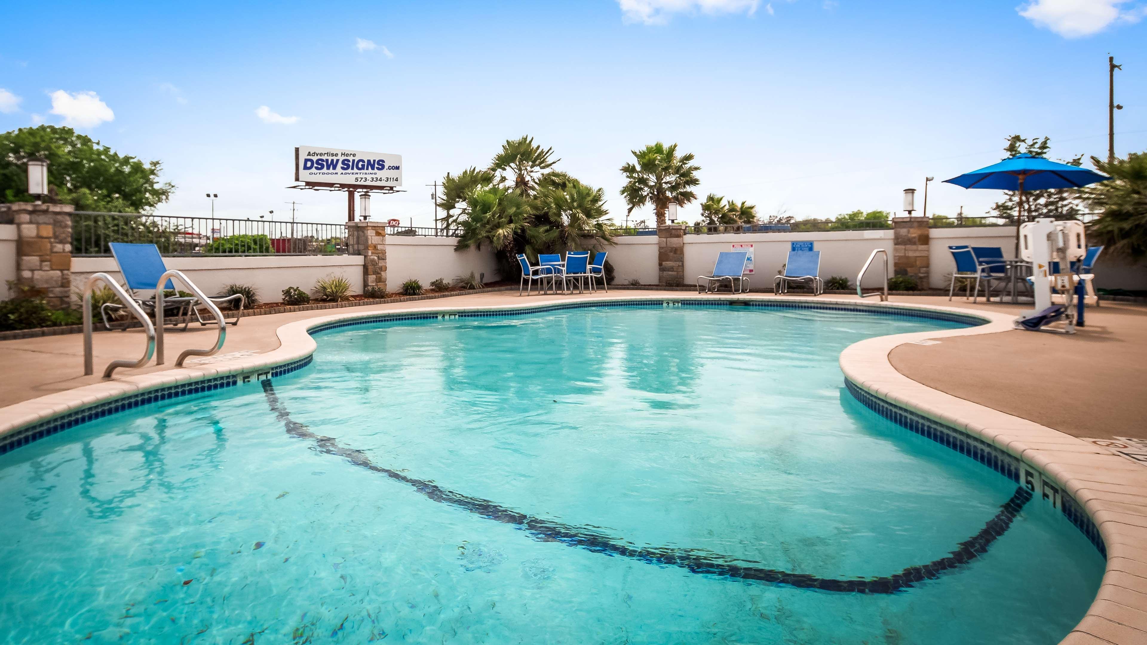 Best Western George West Executive Inn Екстериор снимка
