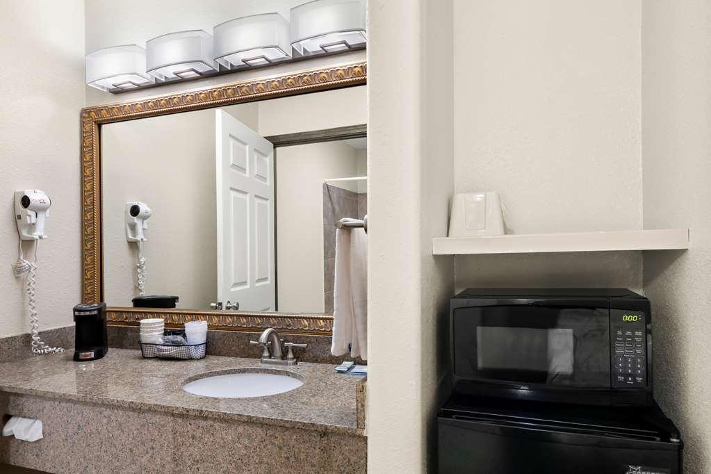 Best Western George West Executive Inn Стая снимка