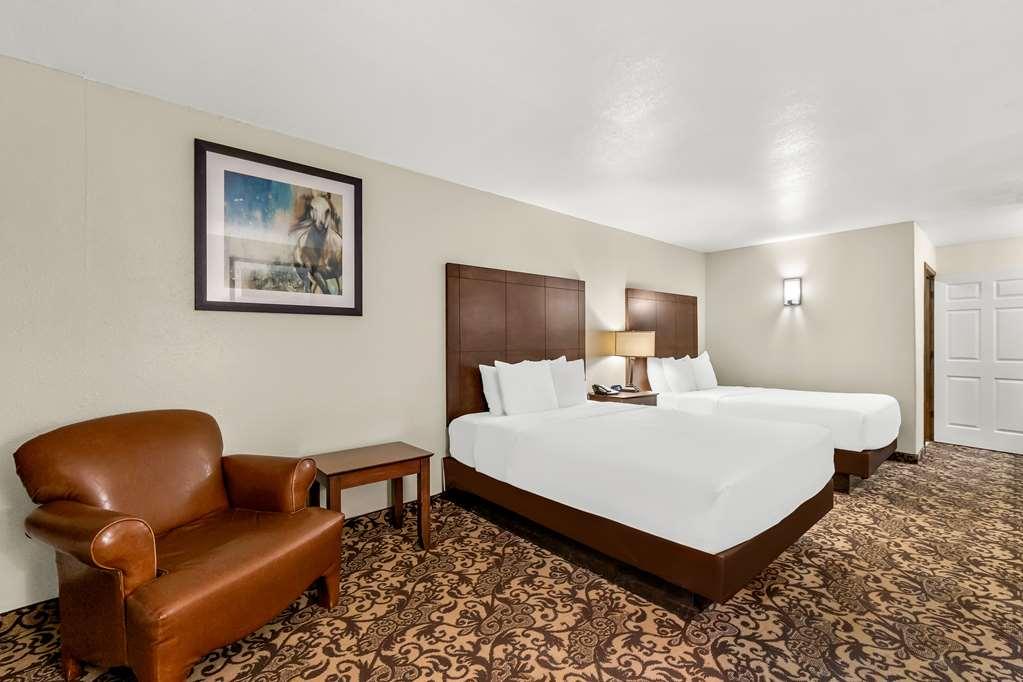 Best Western George West Executive Inn Стая снимка