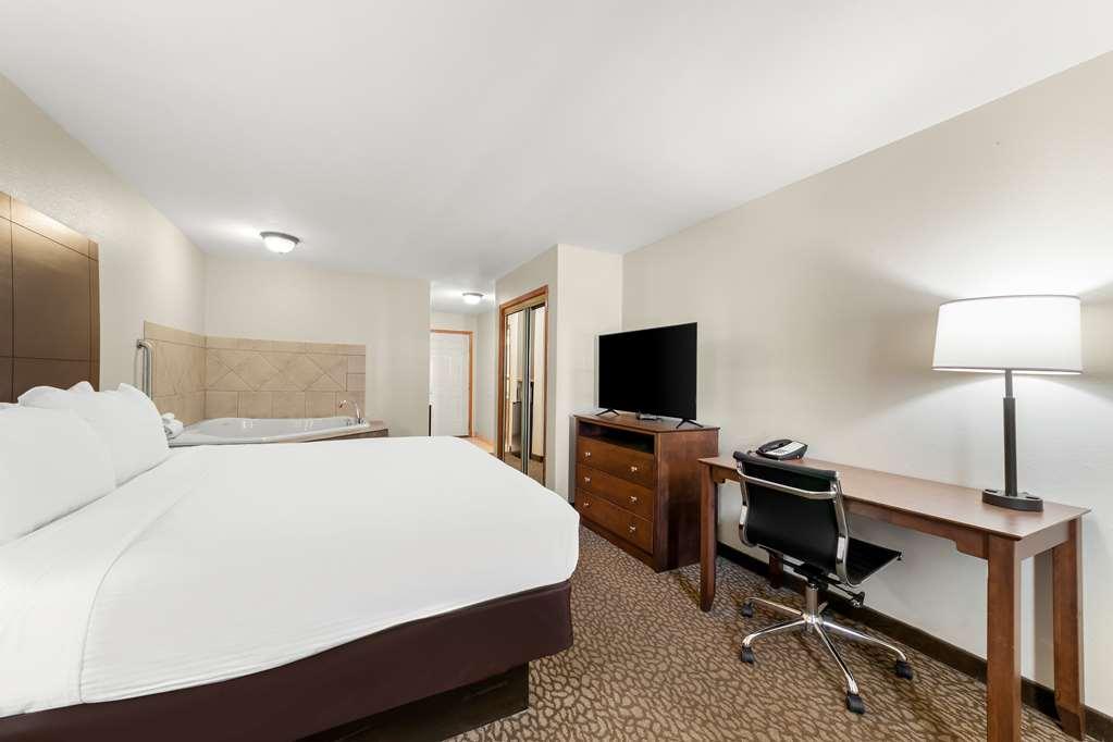 Best Western George West Executive Inn Стая снимка
