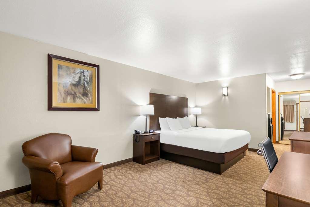 Best Western George West Executive Inn Стая снимка
