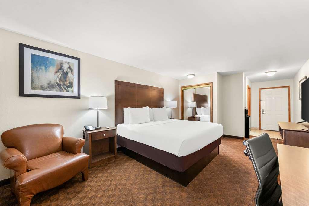 Best Western George West Executive Inn Стая снимка