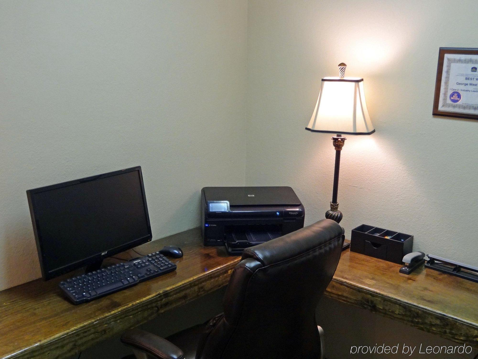 Best Western George West Executive Inn Съоръжения снимка