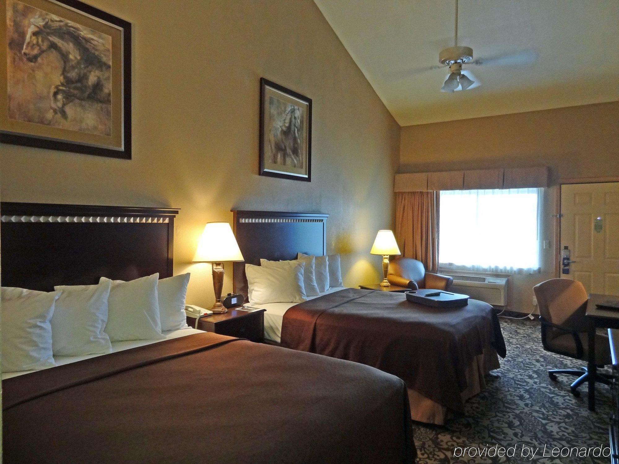 Best Western George West Executive Inn Стая снимка