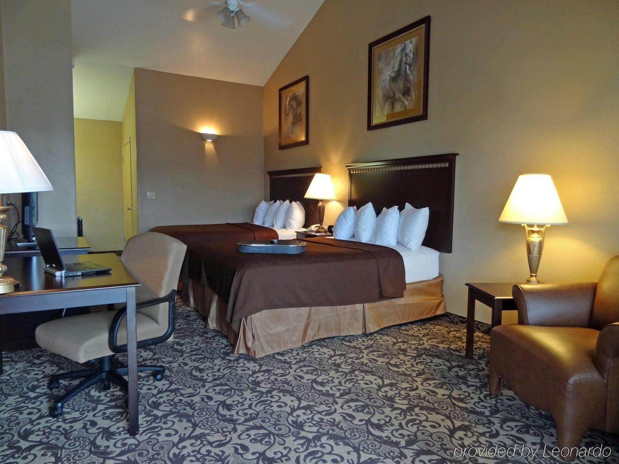 Best Western George West Executive Inn Стая снимка