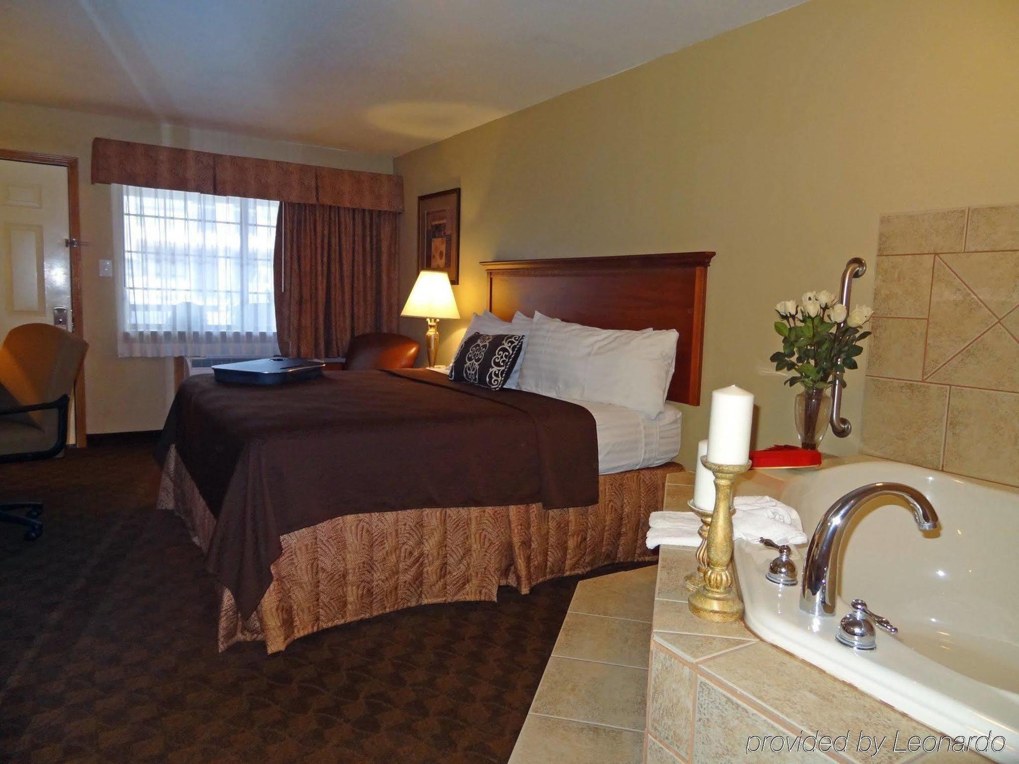 Best Western George West Executive Inn Стая снимка