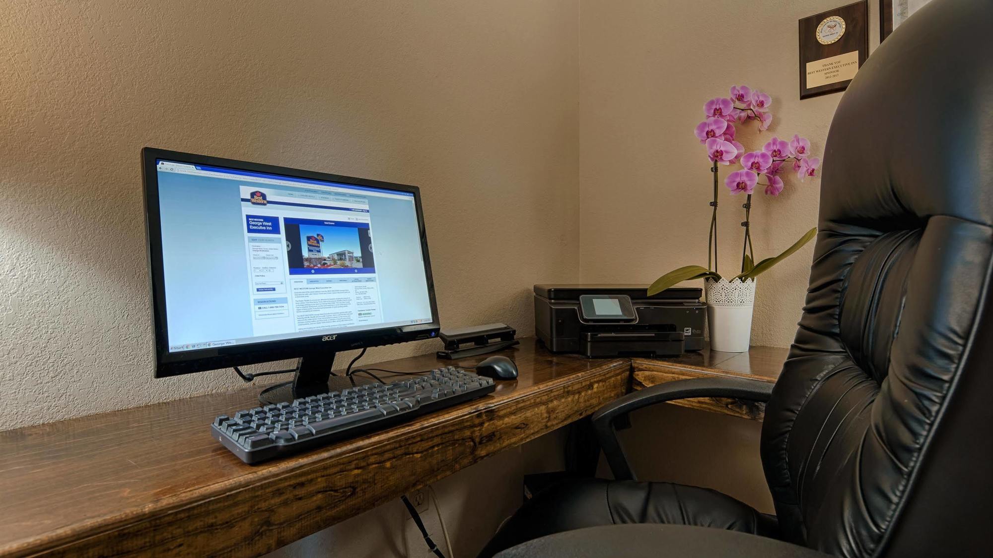 Best Western George West Executive Inn Екстериор снимка